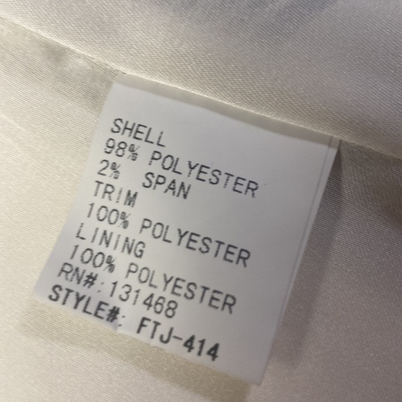 Fate chevron print cream & black long sleeve blazer blouse size small - Picture 8 of 8